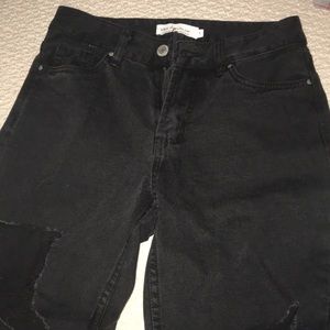 Black ripped mom jeans